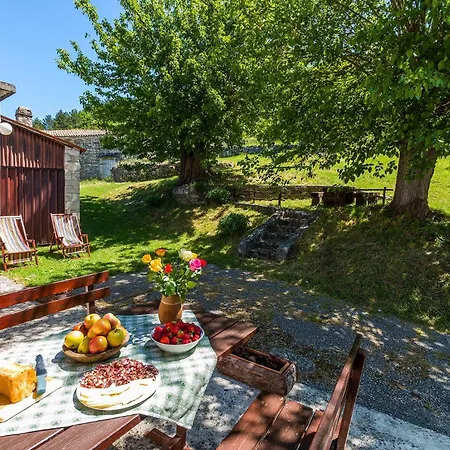In Istria 아파트 Kozljak